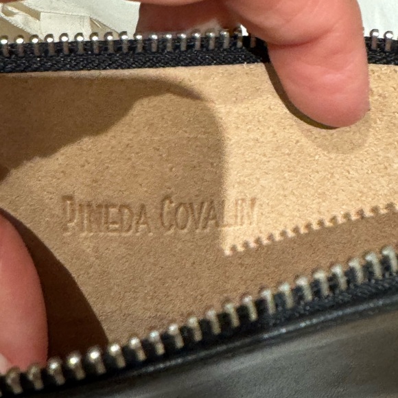 Pineda Covalin Leather Clutch Bag - Picture 11 of 14